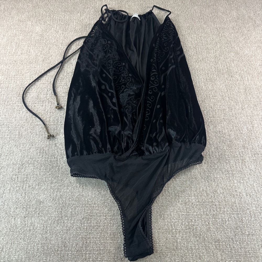 Intimately Free People Black Velvet Burnout Halter Bodysuit Small witchy thong